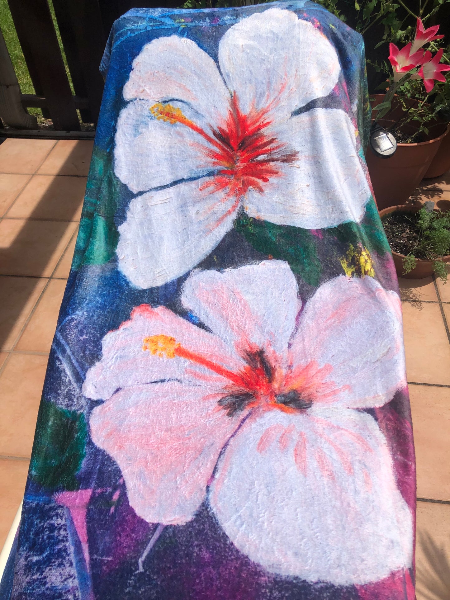 Plush Floral Blanket "Hibiscus"